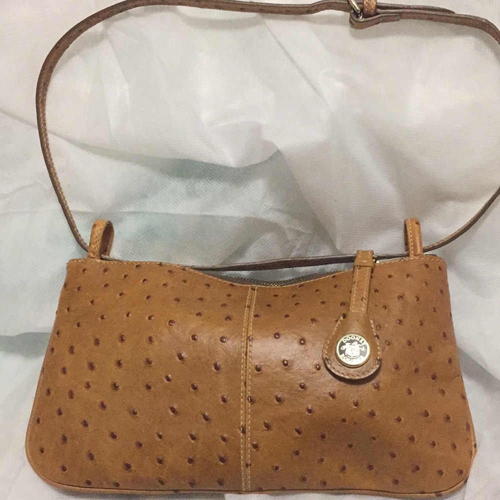 Dooney Bourke, DB